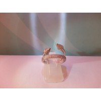 Сребърният конусовиден пръстен