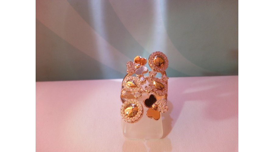 Сребърният закачлив пръстен