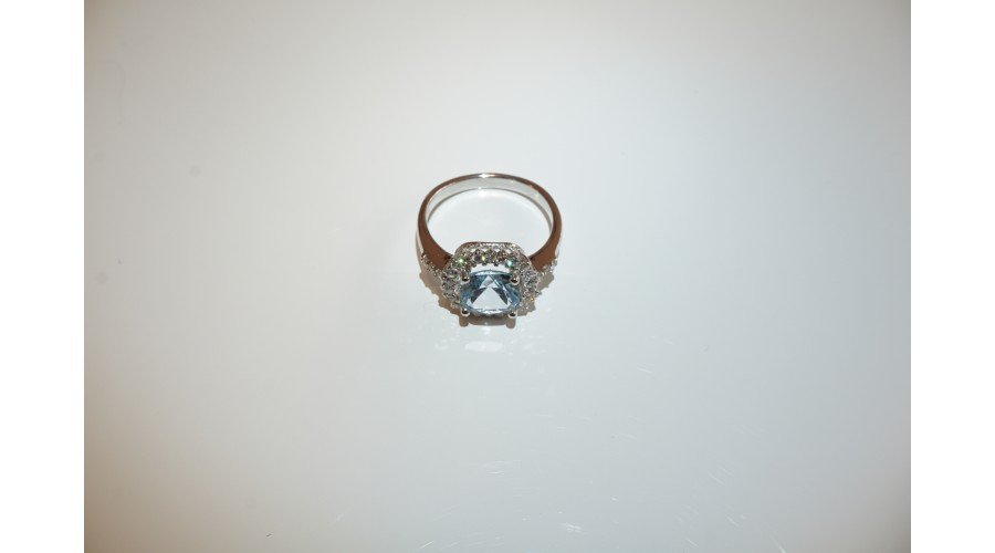 Сребърен пръстен с естествен син топаз
