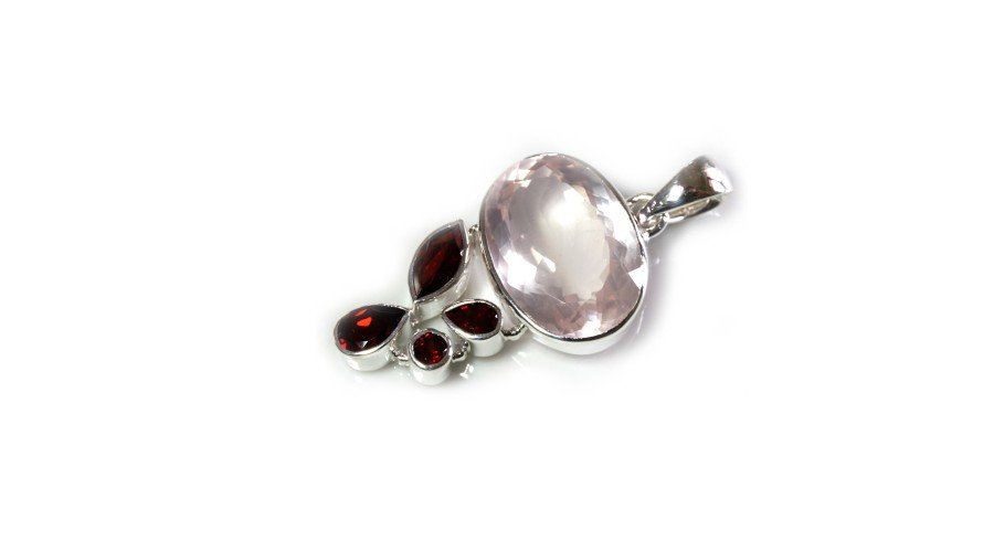 Розов кварц и гранат